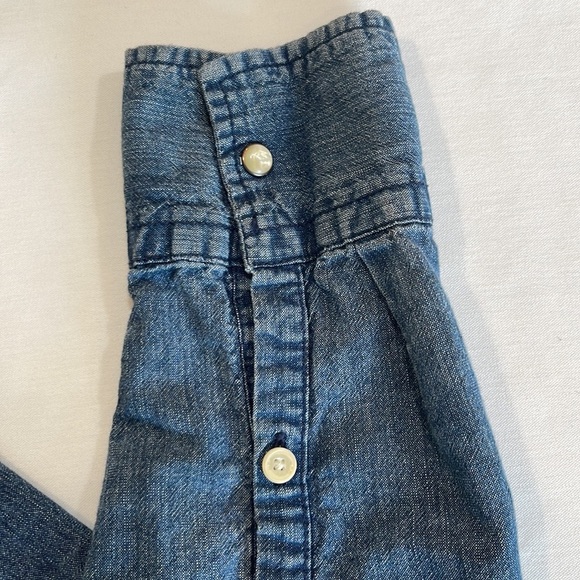 HOLLISTER Denim Jean Button Down Shirt with Pearl Snaps - Picture 4 of 13